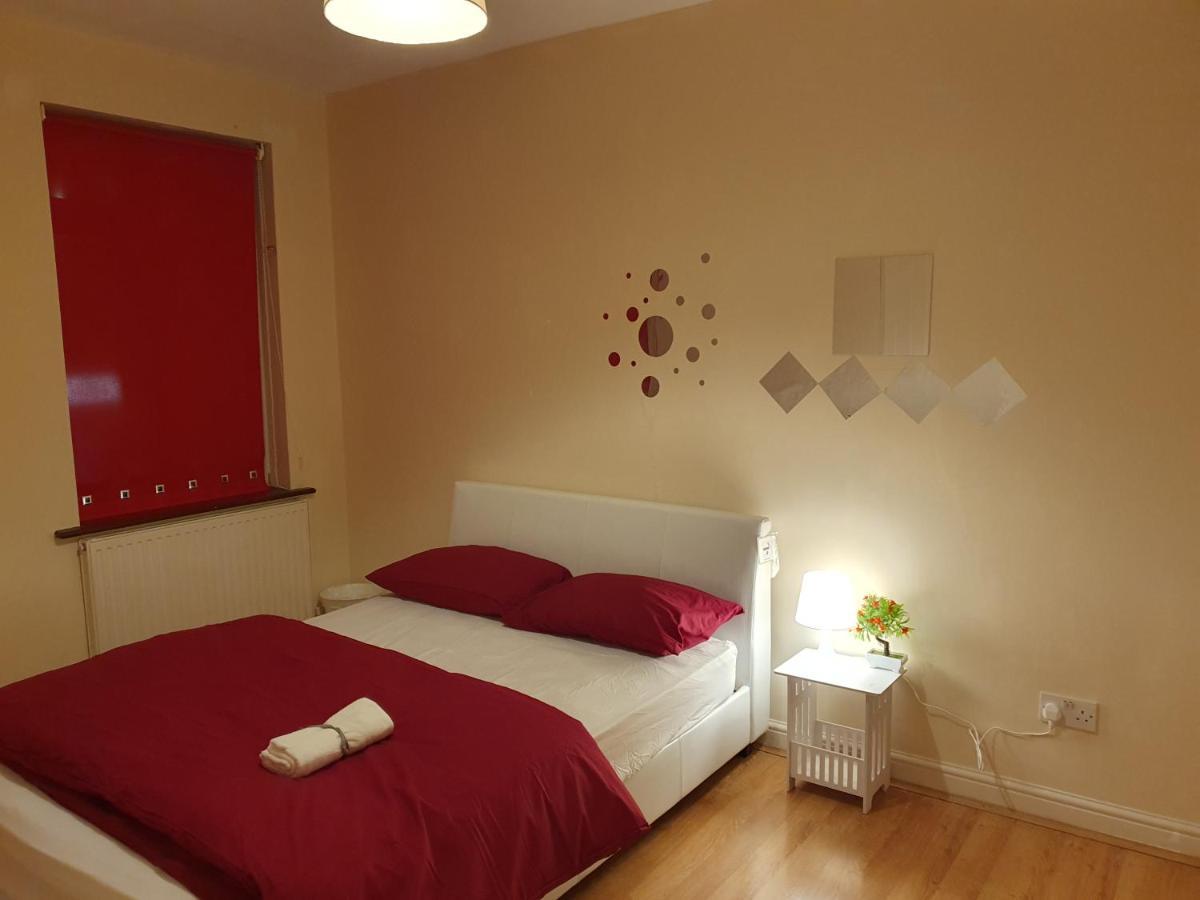 Amh Hotel - Greenford Station Northolt  외부 사진