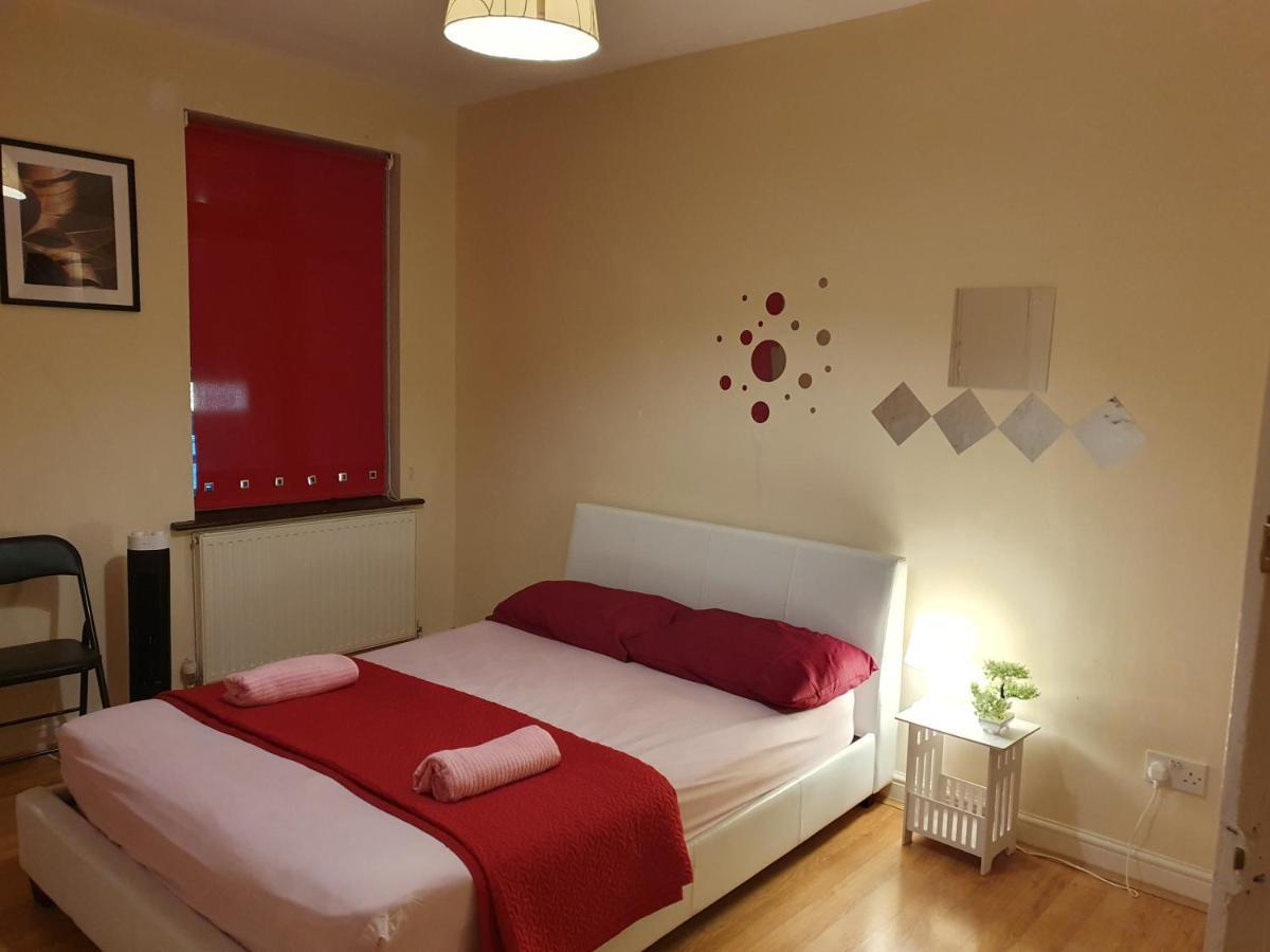 Amh Hotel - Greenford Station Northolt  외부 사진