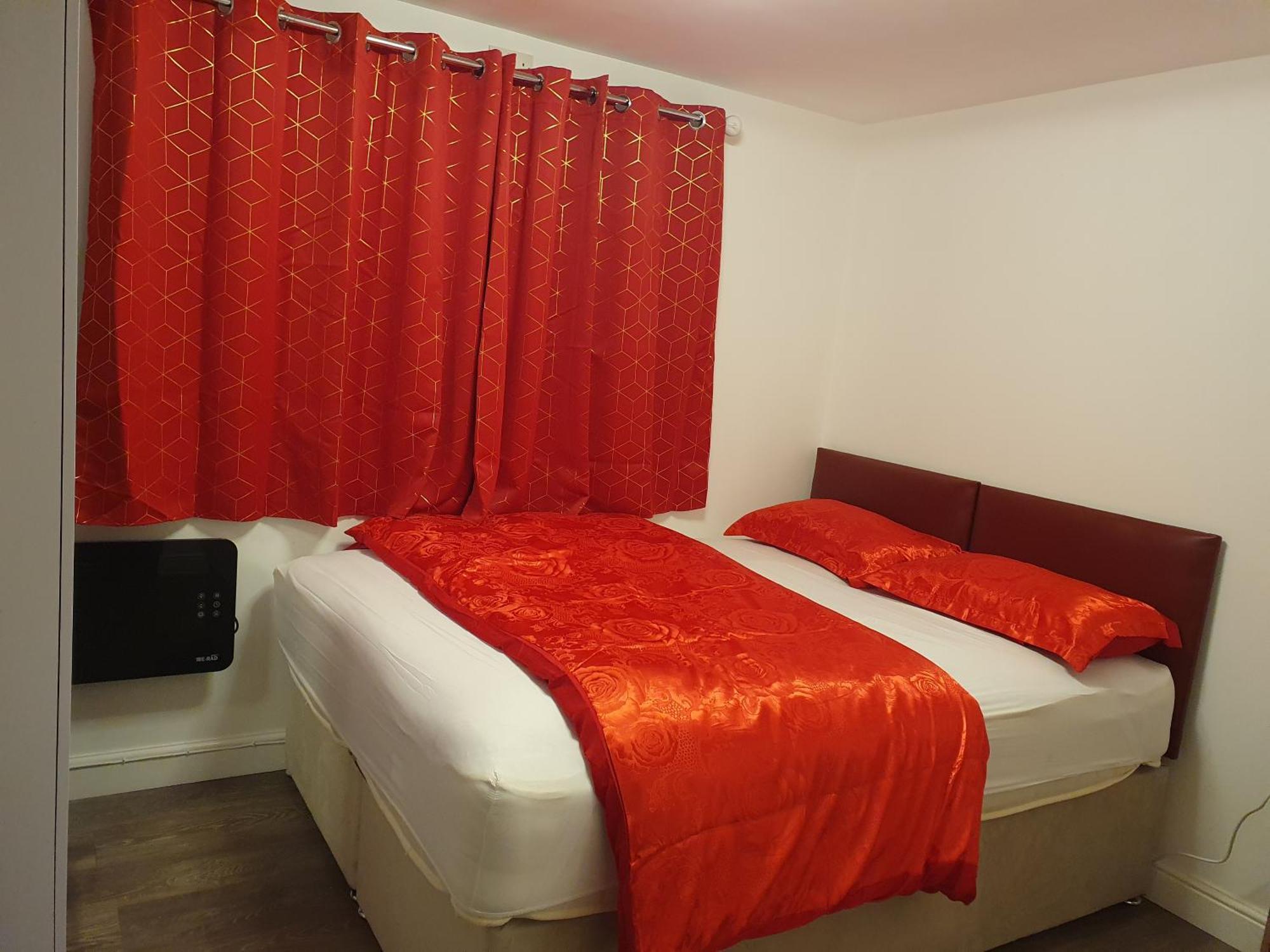 Amh Hotel - Greenford Station Northolt  외부 사진